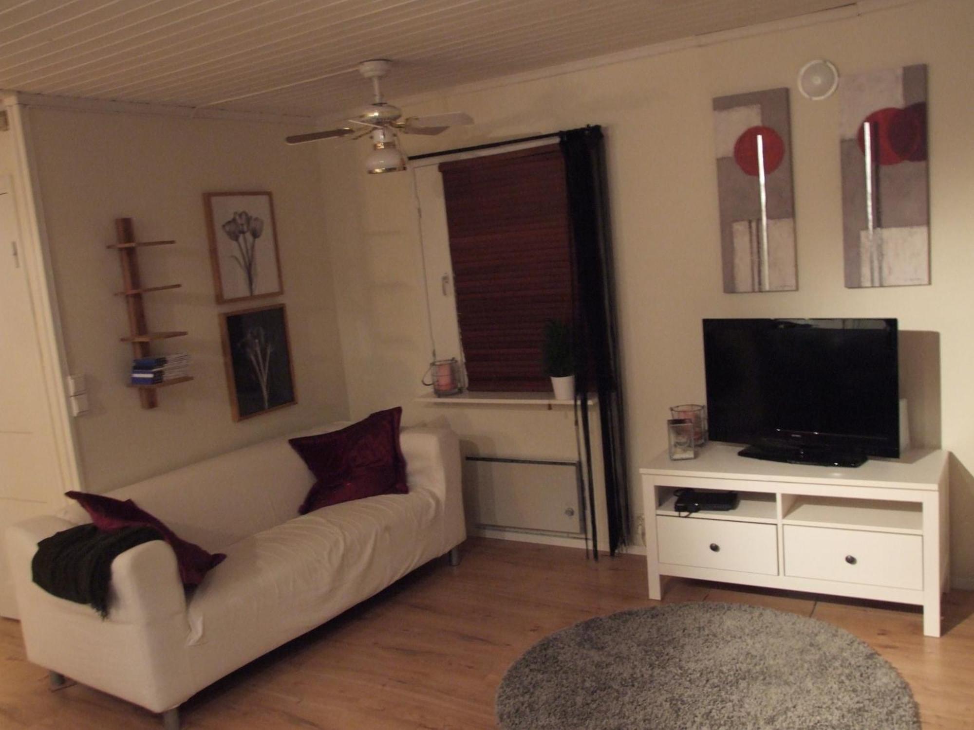 Foellingen Hotell Kisa ภายนอก รูปภาพ