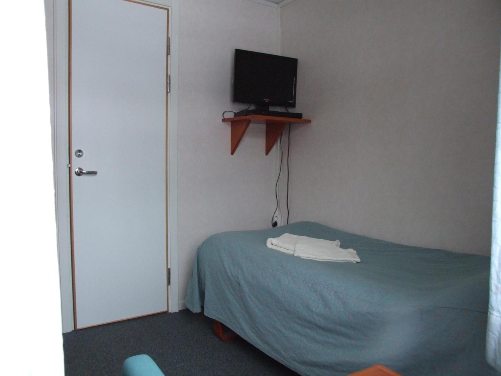 Foellingen Hotell Kisa ภายนอก รูปภาพ